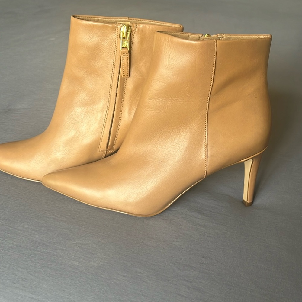 Sam Edelman size 8 short tan boots
